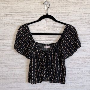 SO Junior’s Floral off the shoulder Top